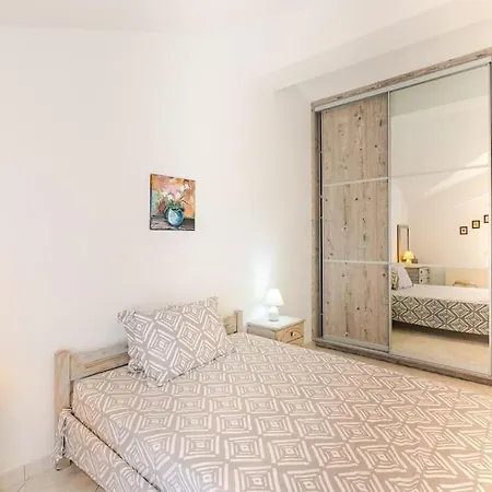 Harbor's Edge 아파트