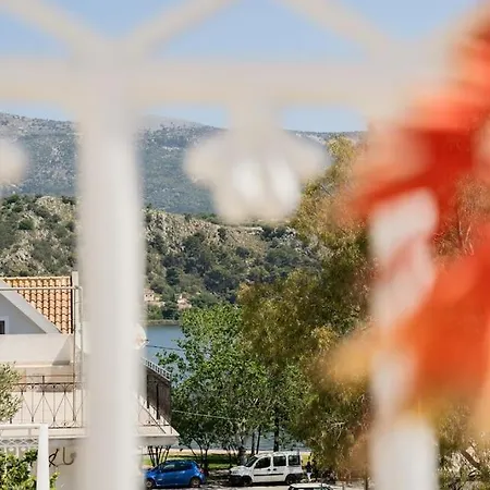 Harbor's Edge 아파트 *