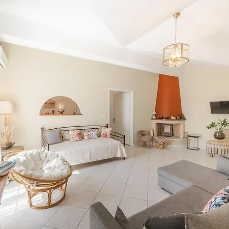 Harbor's Edge * ארגוסטולי